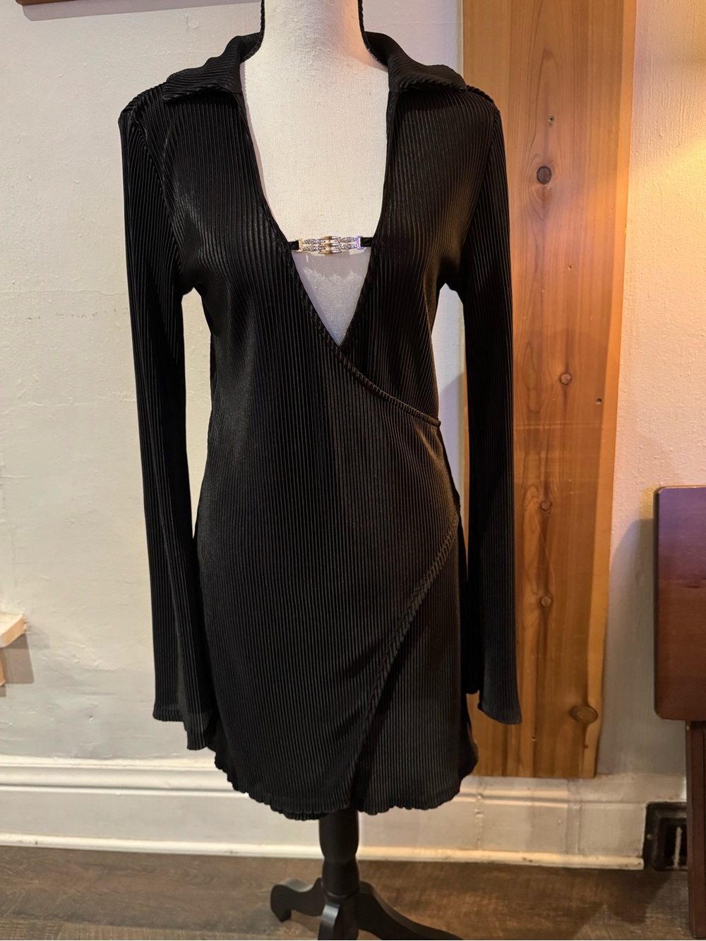 FN Ribbed Long-Sleeve Wrap Mini Dress with Decorative Clip